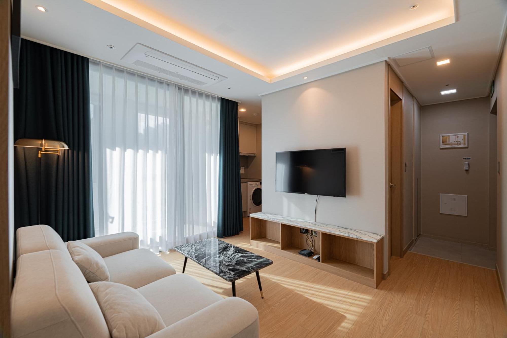 Aparthotel The Solid - Elbon The By Haeundae *