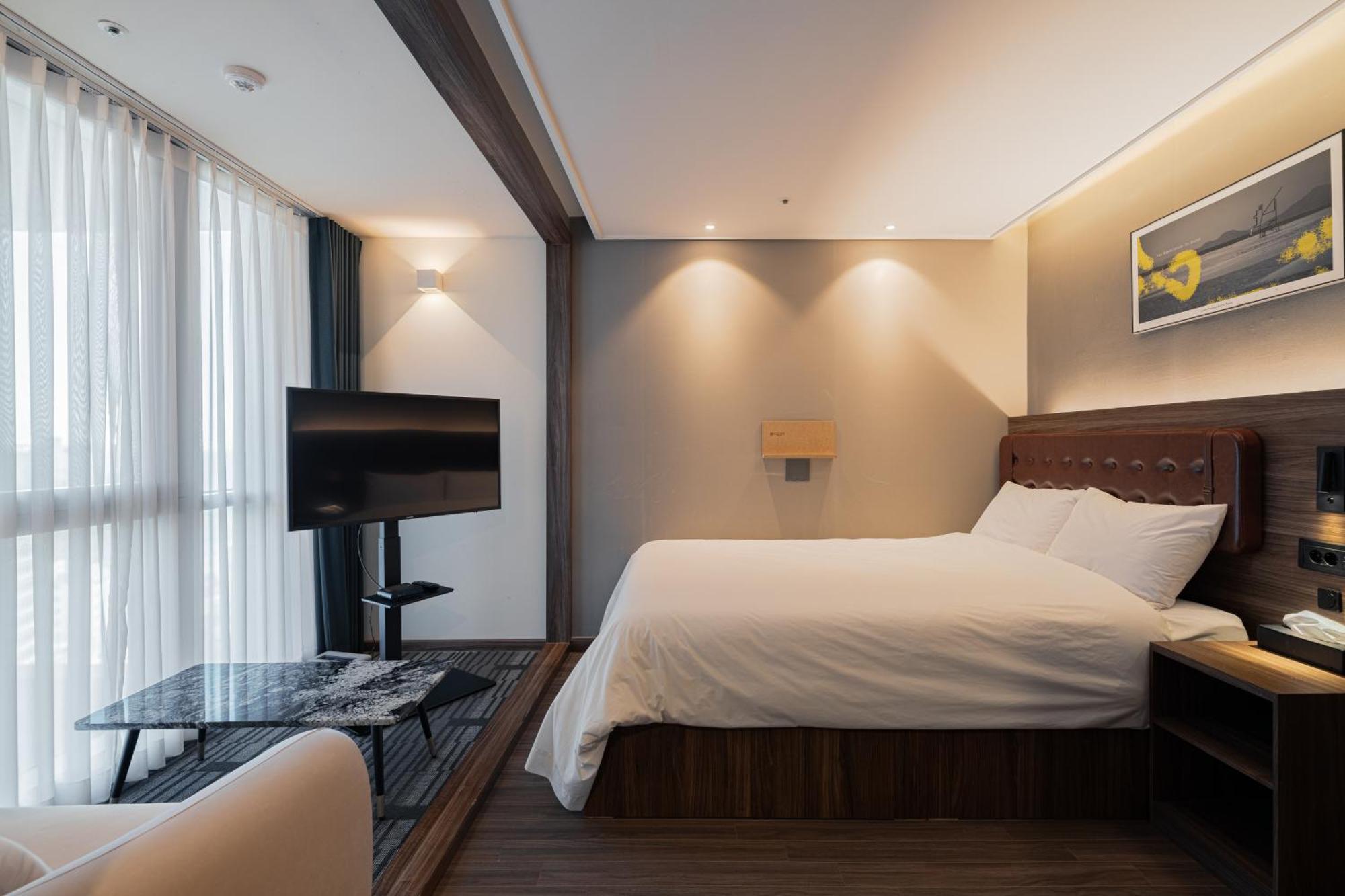 The Solid - Elbon The By Haeundae *