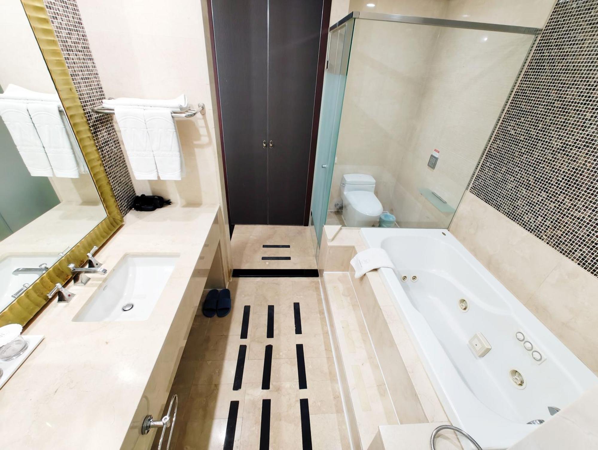 Khách sạn W Centum Busan