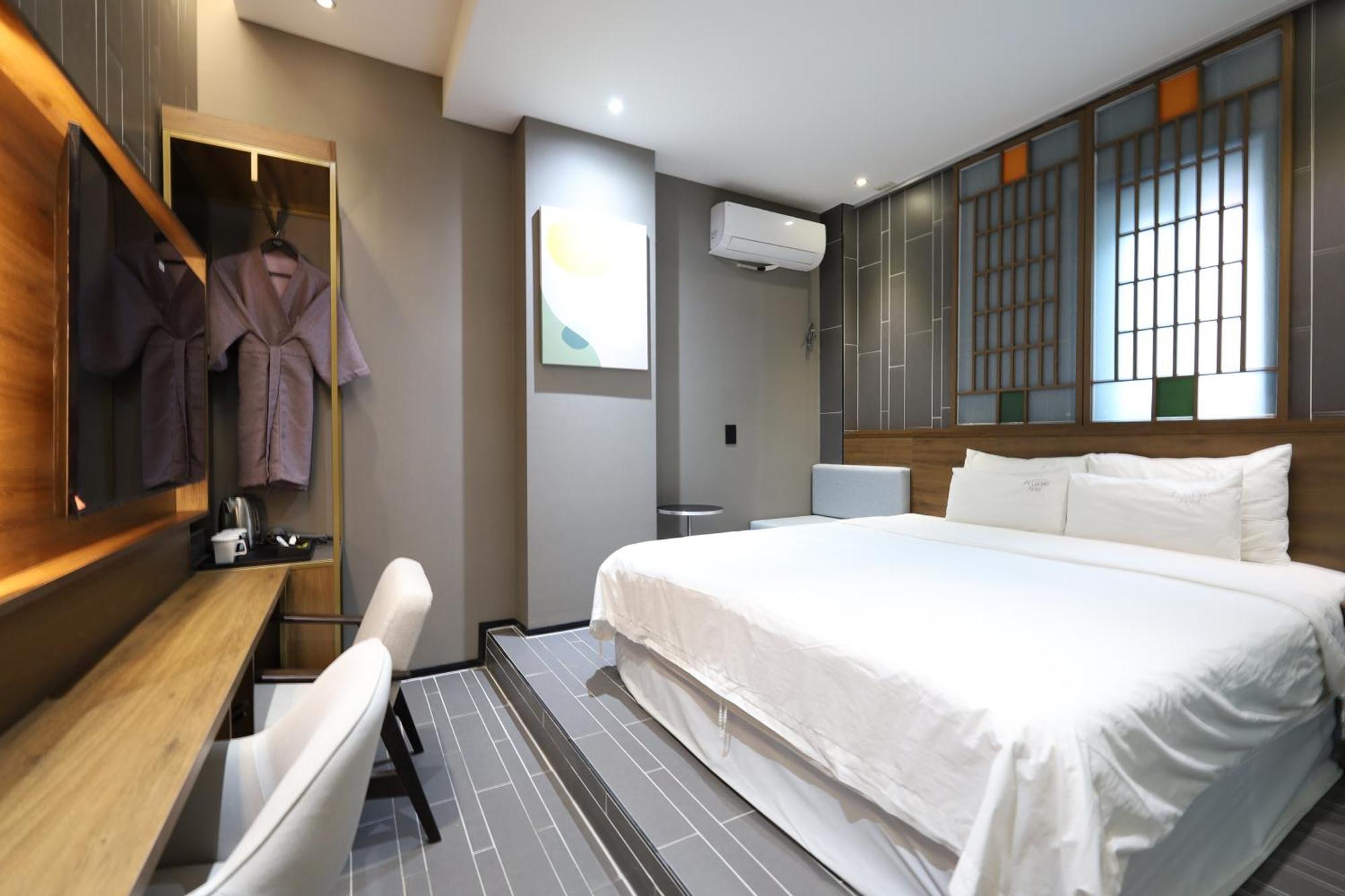 Hotel Almond Station Busan