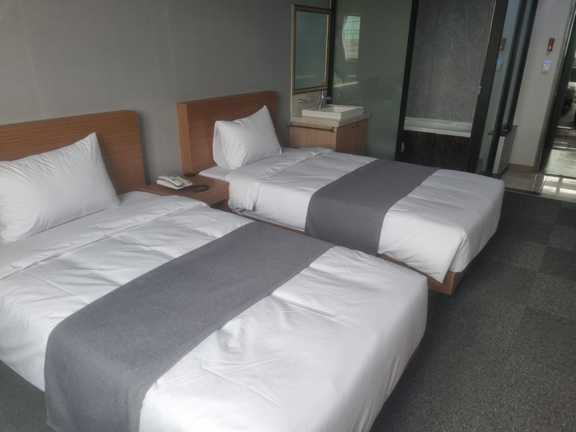 Hotel Noah