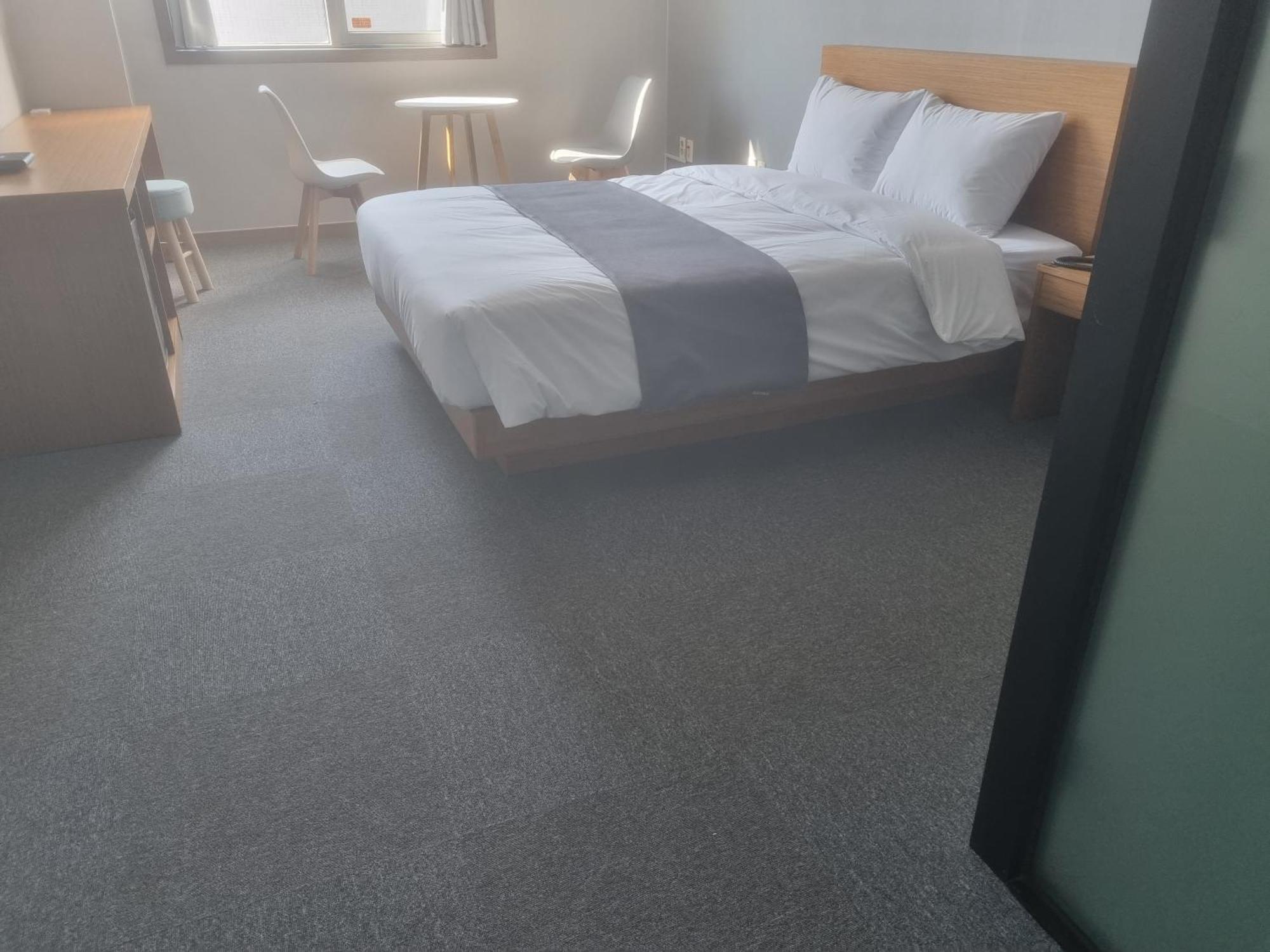 Noah Hotel 3*