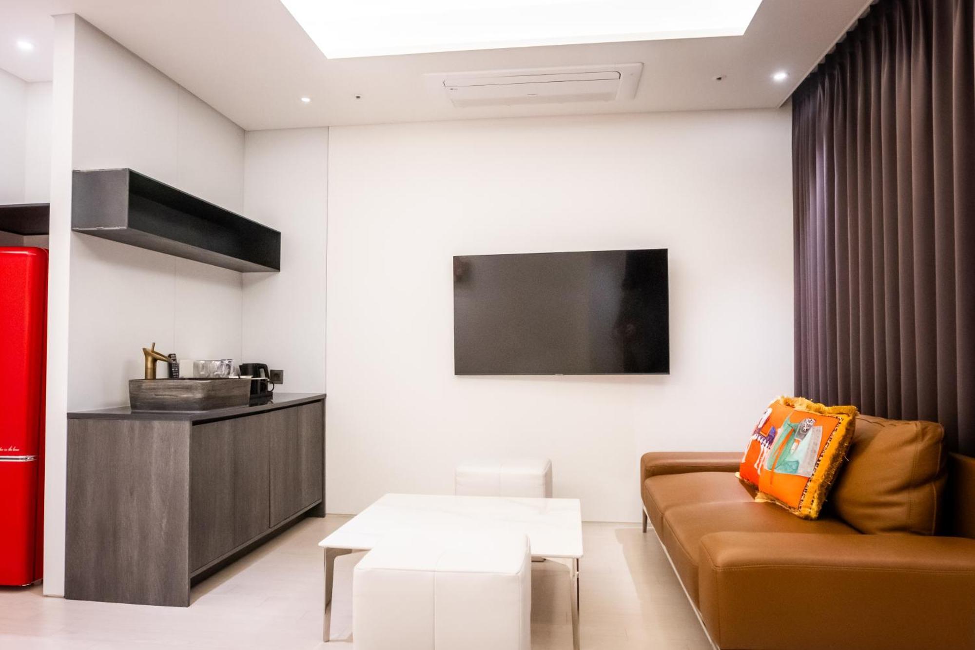 Ag405 Hotel 3*