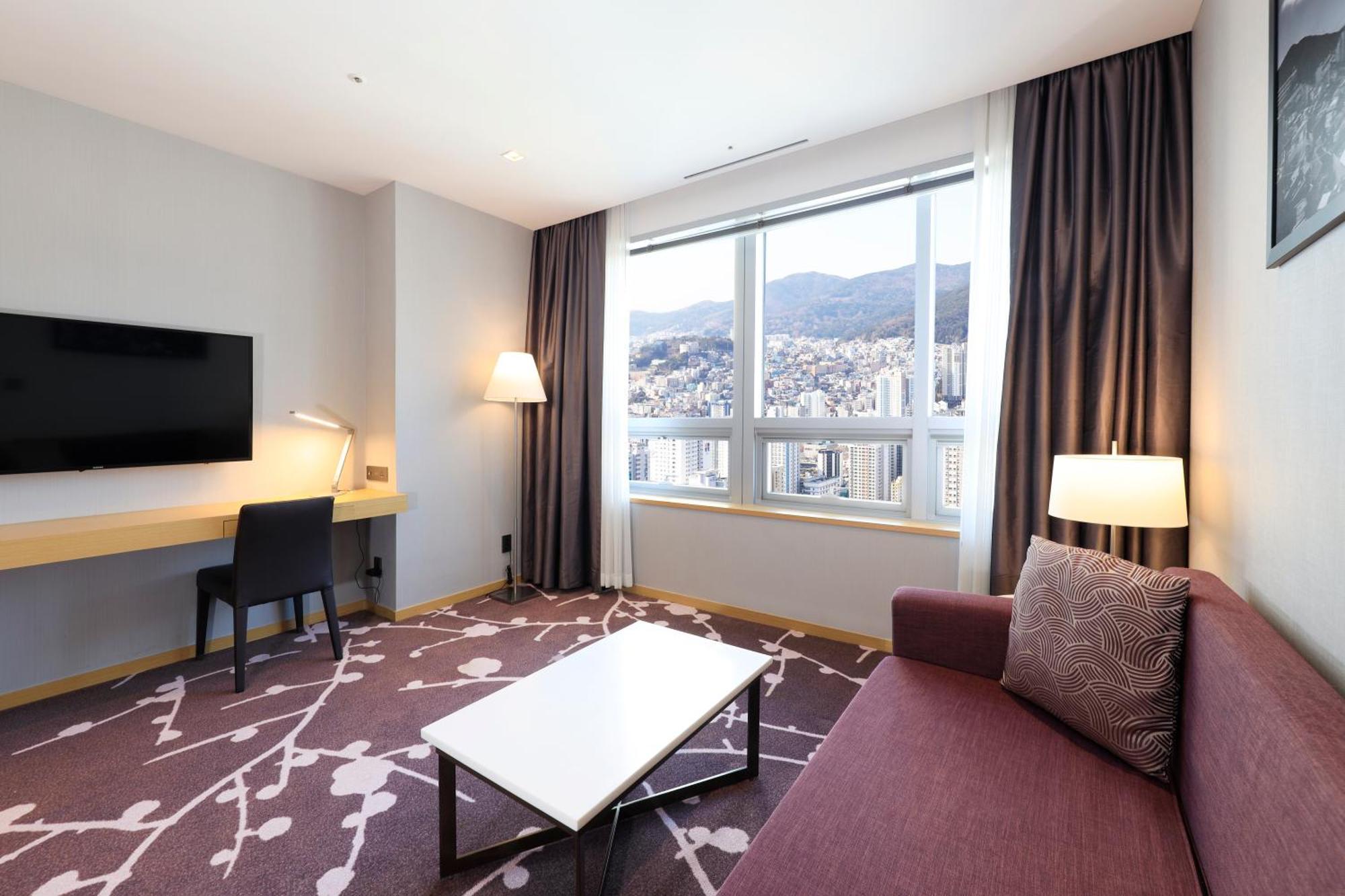 Avani 4*