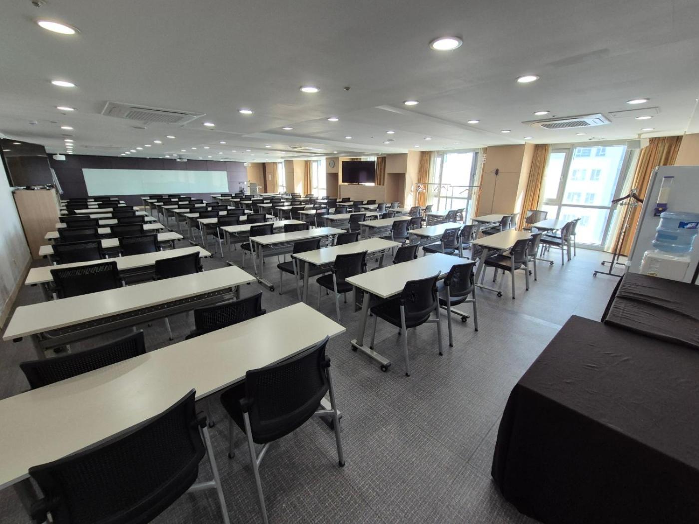 W Centum Khách sạn