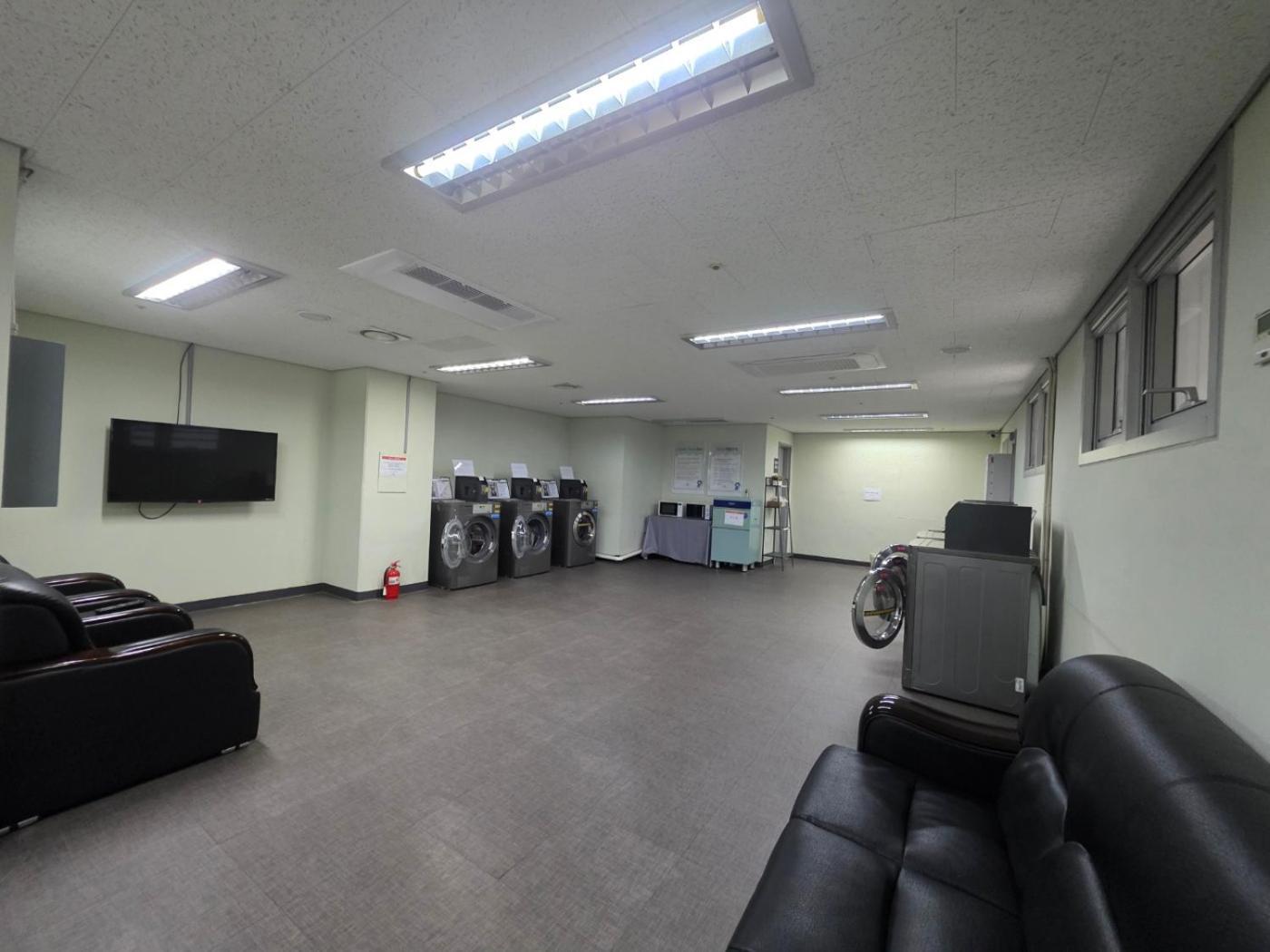 W Centum Khách sạn