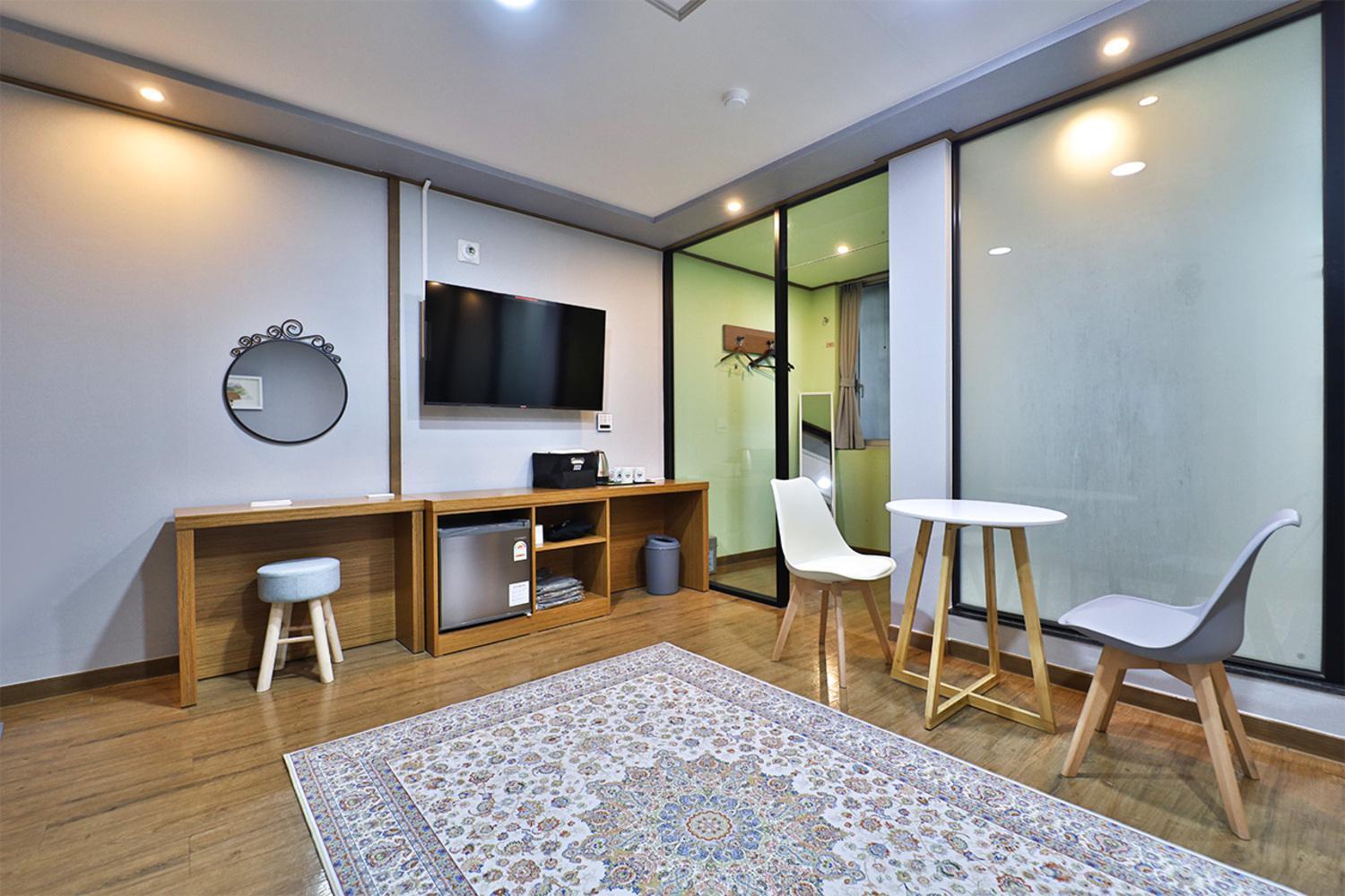 Noah Hotel Busan