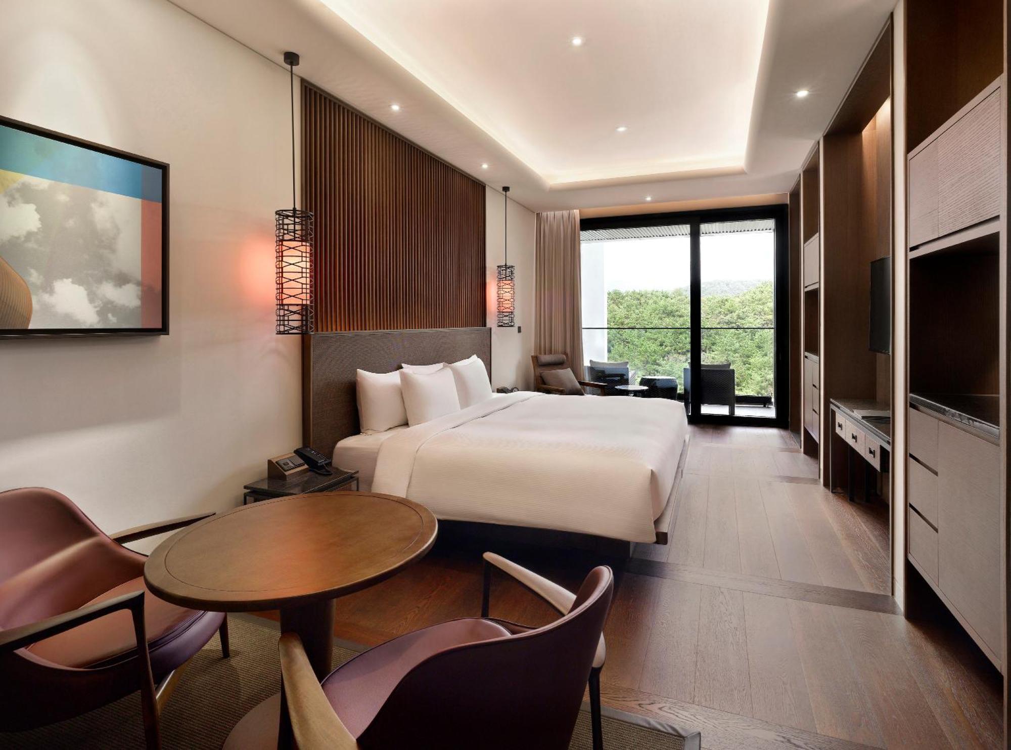 Ananti Hilton