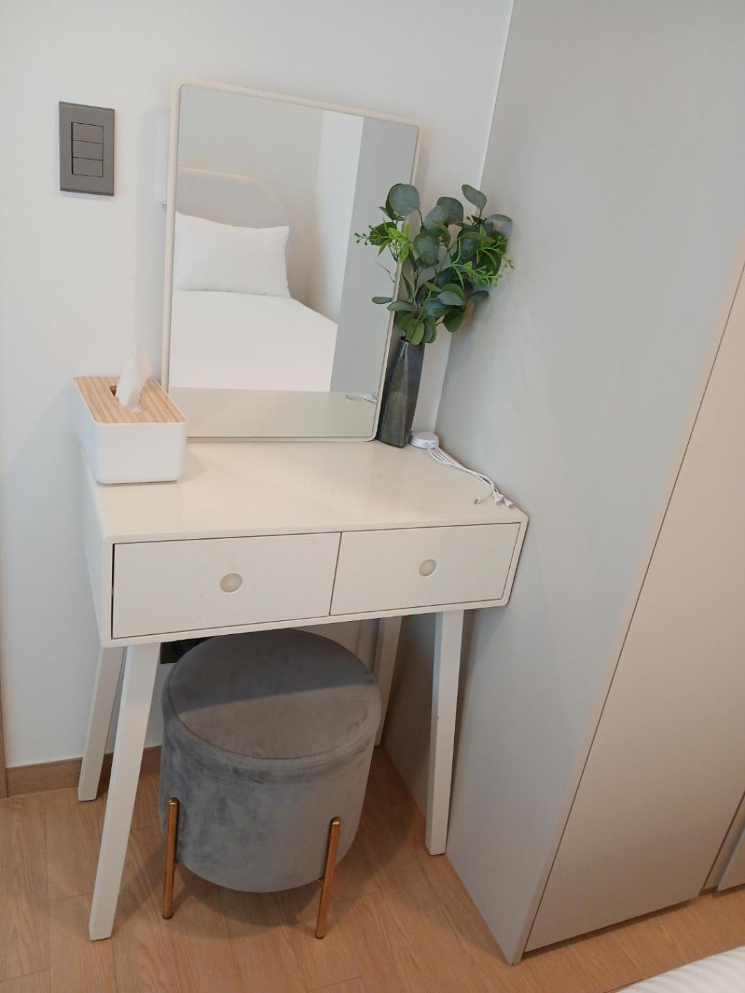 Aparthotel Elbon The By The *