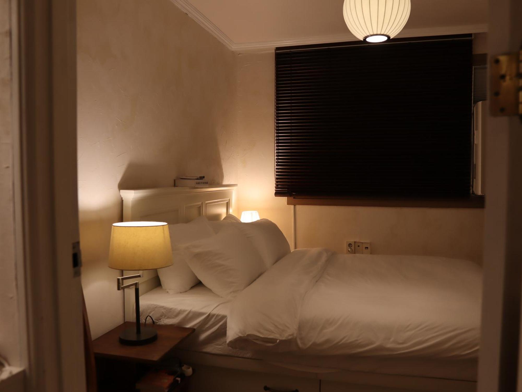 Apartment Morning Gwangalli 201, 30 Seconds To The Beach, Emotional Romantic