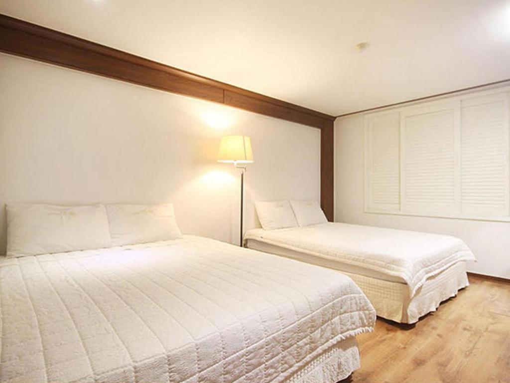 Orange Motel 2*