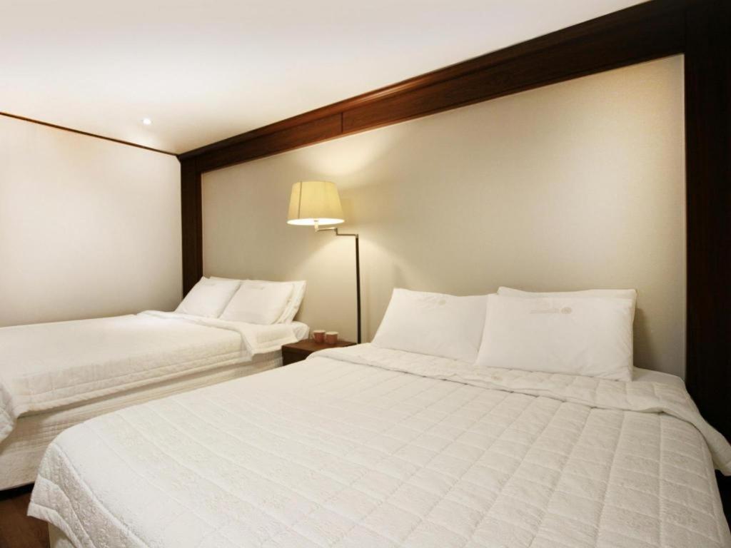 Motel Orange 2*