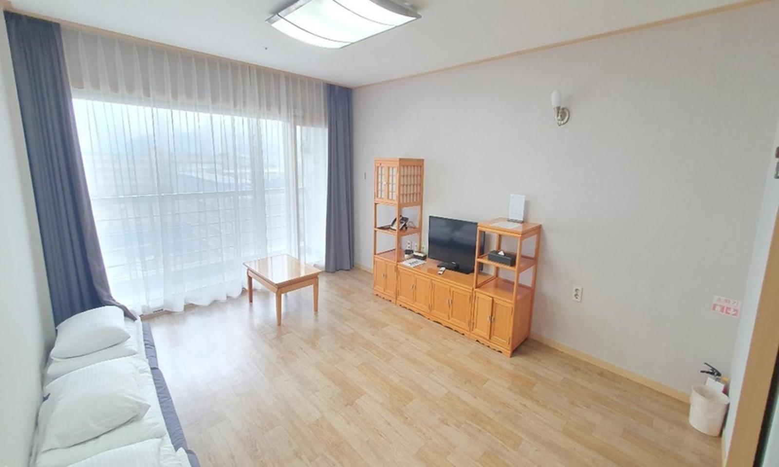 Hotel Metropolitan Corporation's Arpina Busan