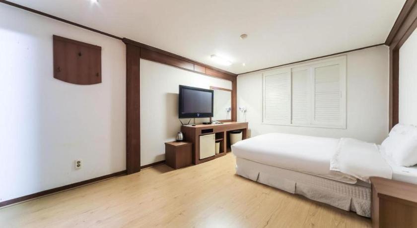 Motel Orange