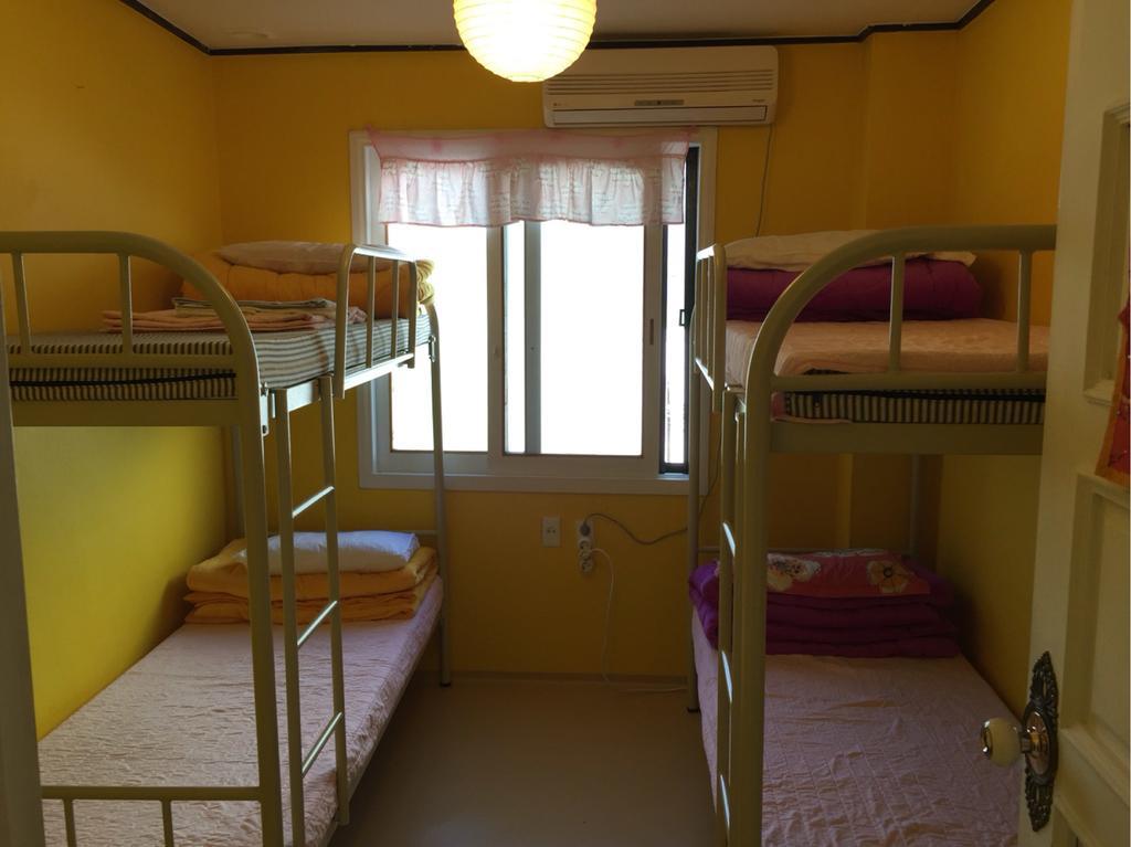 Affittacamere Uncle's Guesthouse-domestic Not Allowed Busan