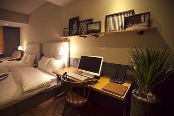 Seomyeon Hound 1st Street Hotel 3*
