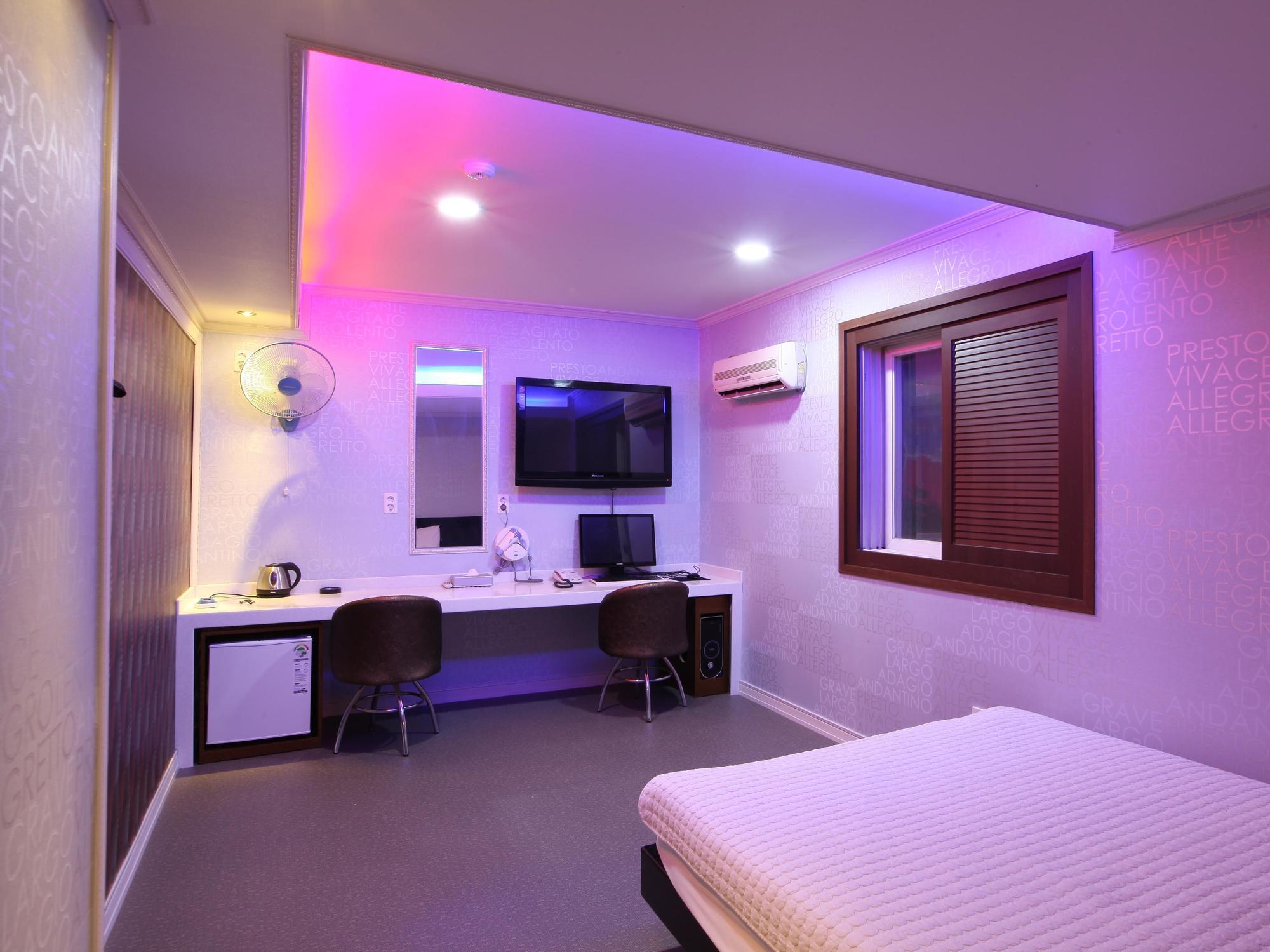 Top Motel Busan Busan