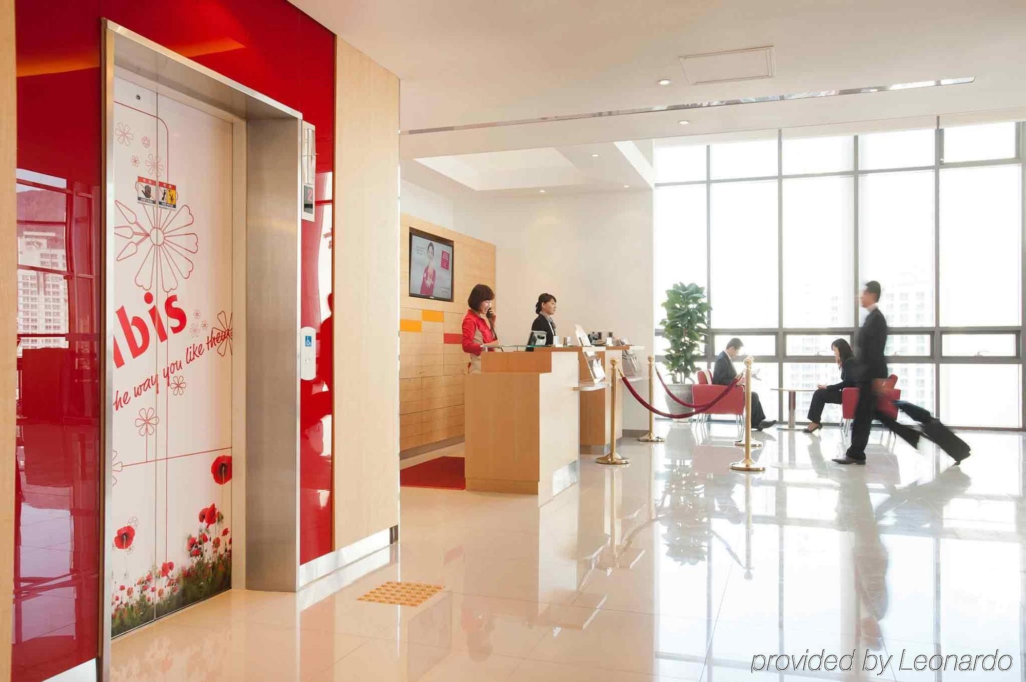 Ibis Ambassador Centre 3*
