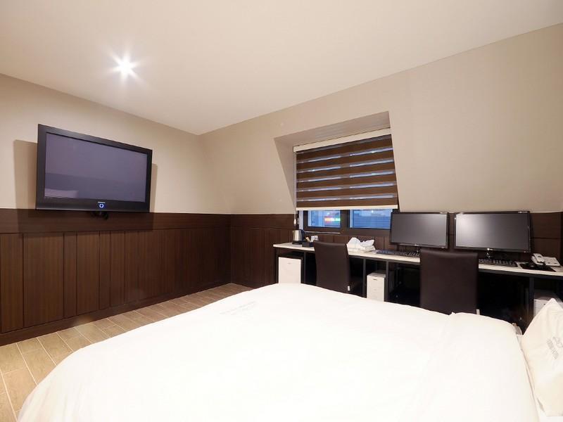 Queens Seomyeon Hotel 3*