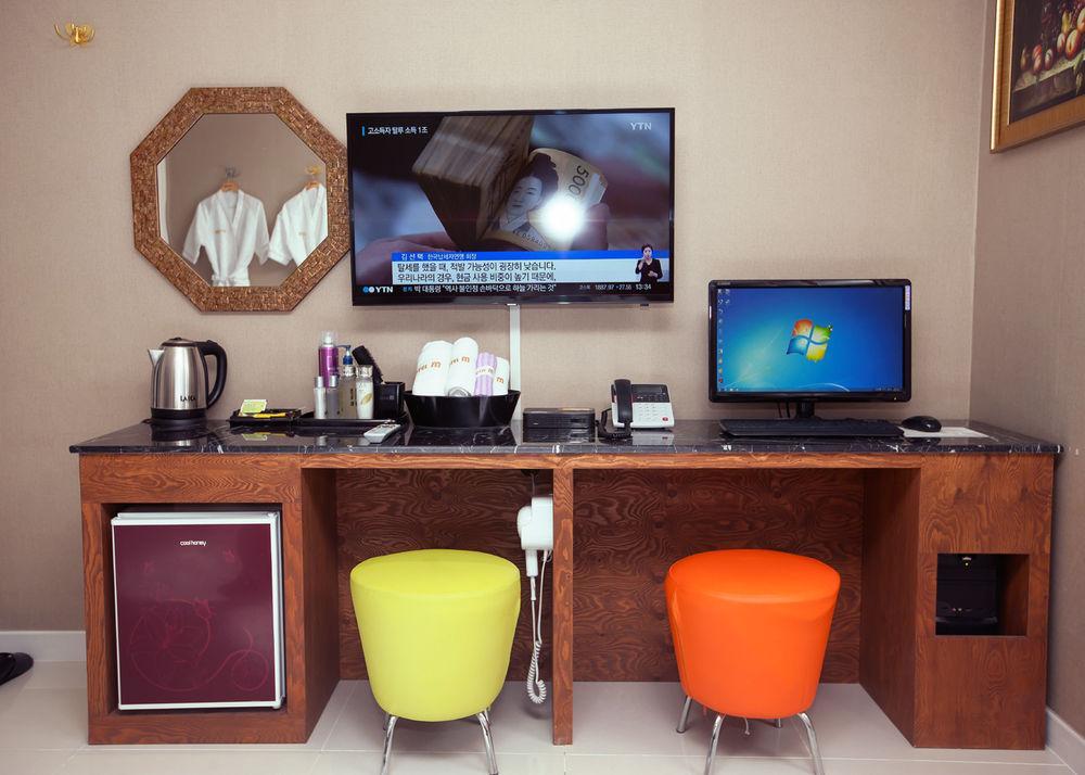 M Motel 2*