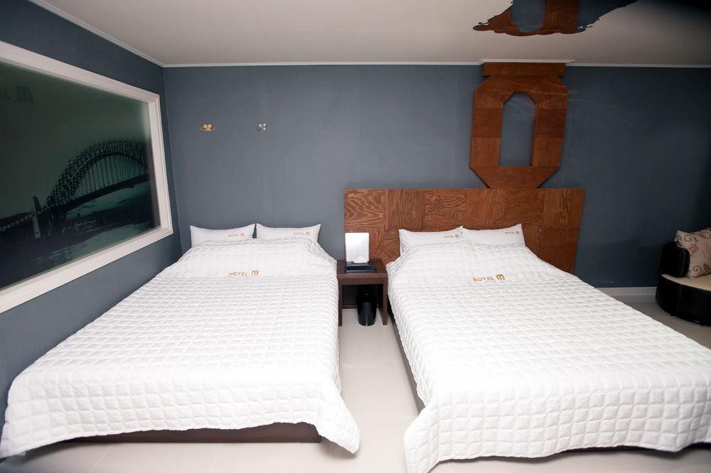 M Motel