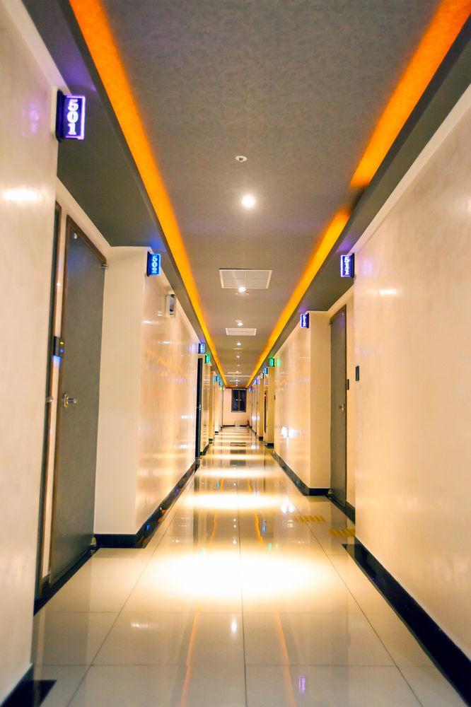 M Motel 2*