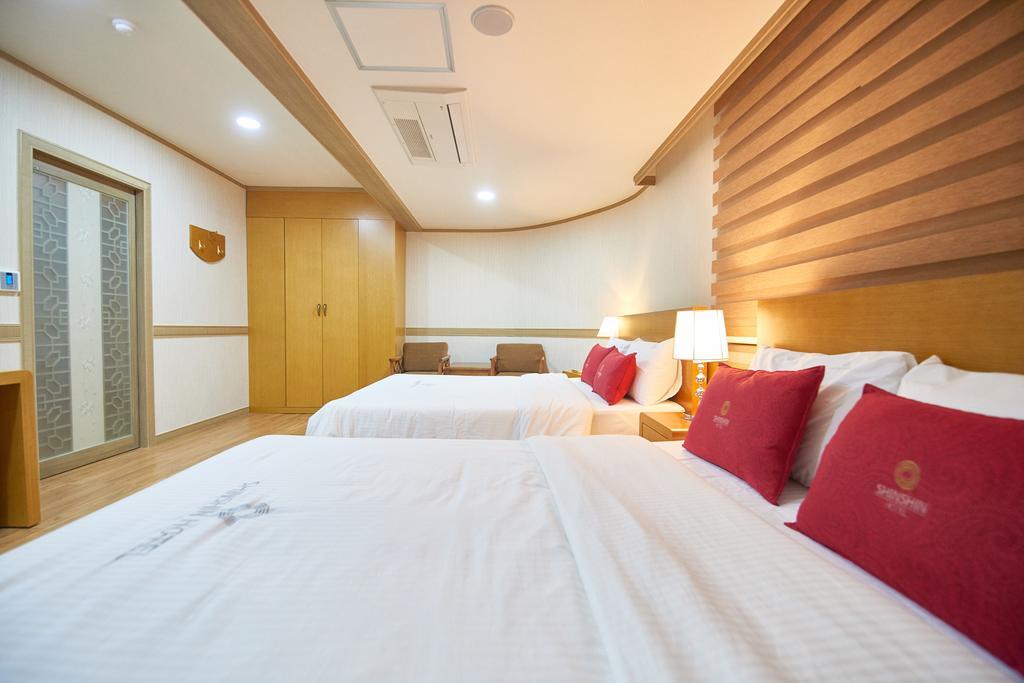 Shin Shin Hotel 3*