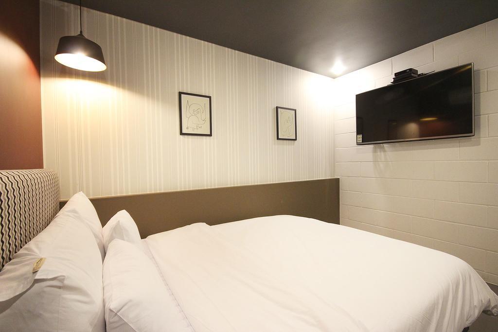 Hotel Gray