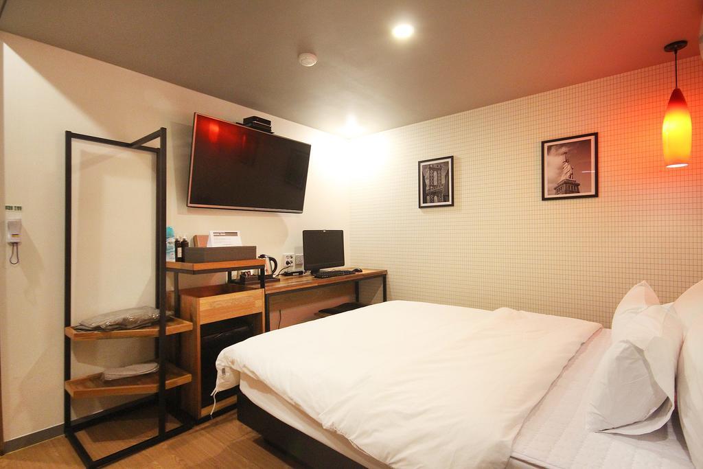 Hotel Gray Hotel 2*