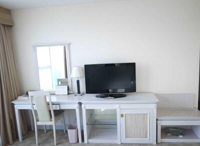 Aqua Palace Hotel 4*