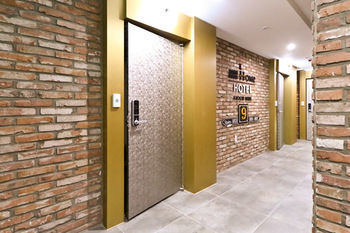 Hotel Home 3*