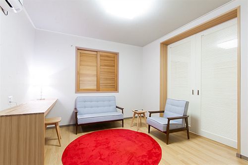 Hostel Uniqstay