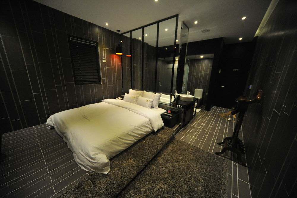 Hotel Almond Station Busan