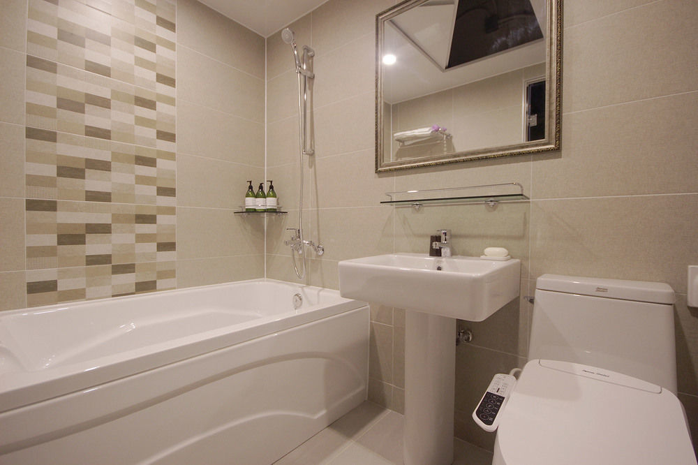 Hotel Platinum Nampo 2*