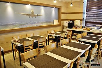 Airport Hotel