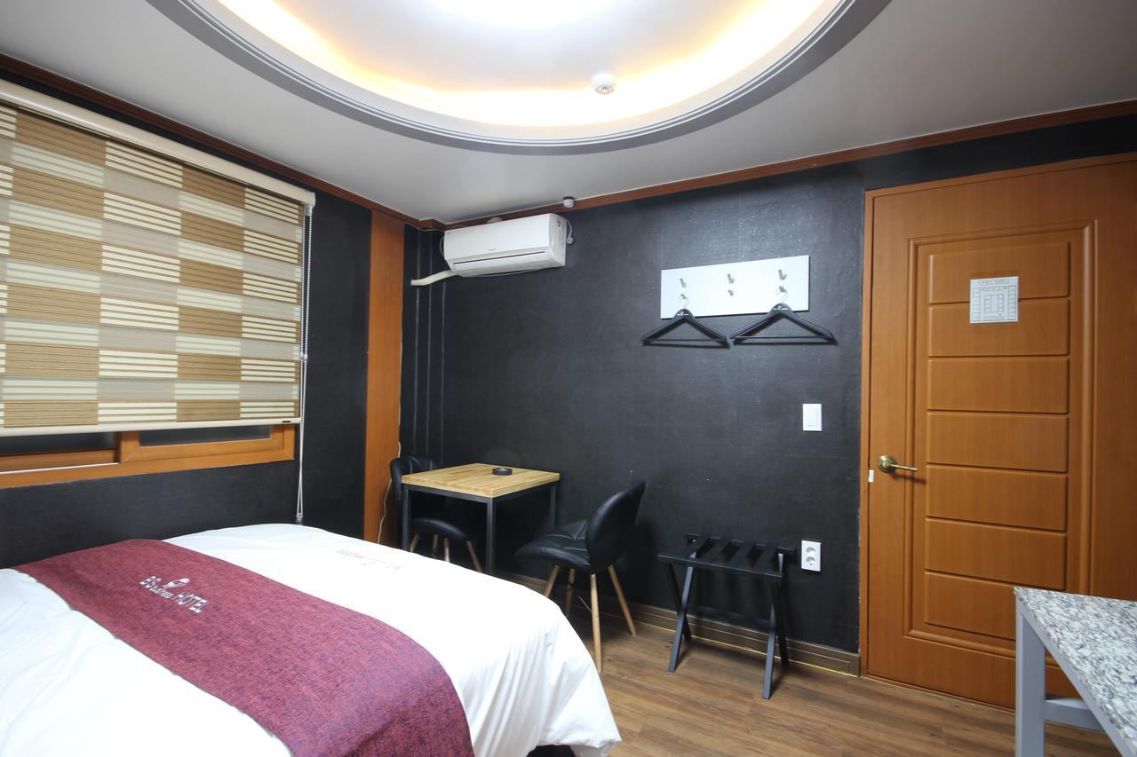 Motel Business Station 2*