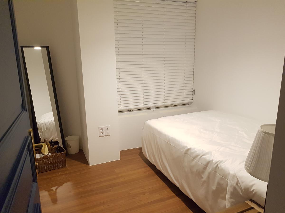 Single Single Hostel