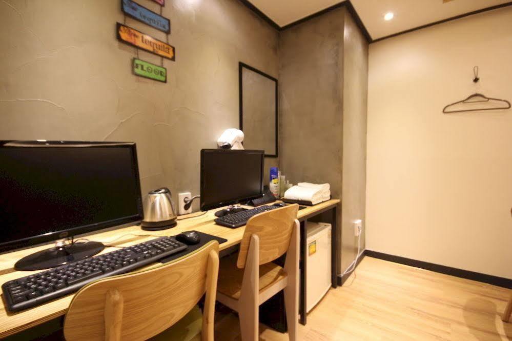 Are In Hotel Busan