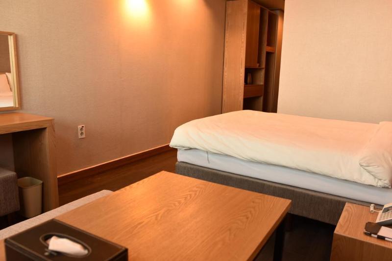 Dawn Hotel
