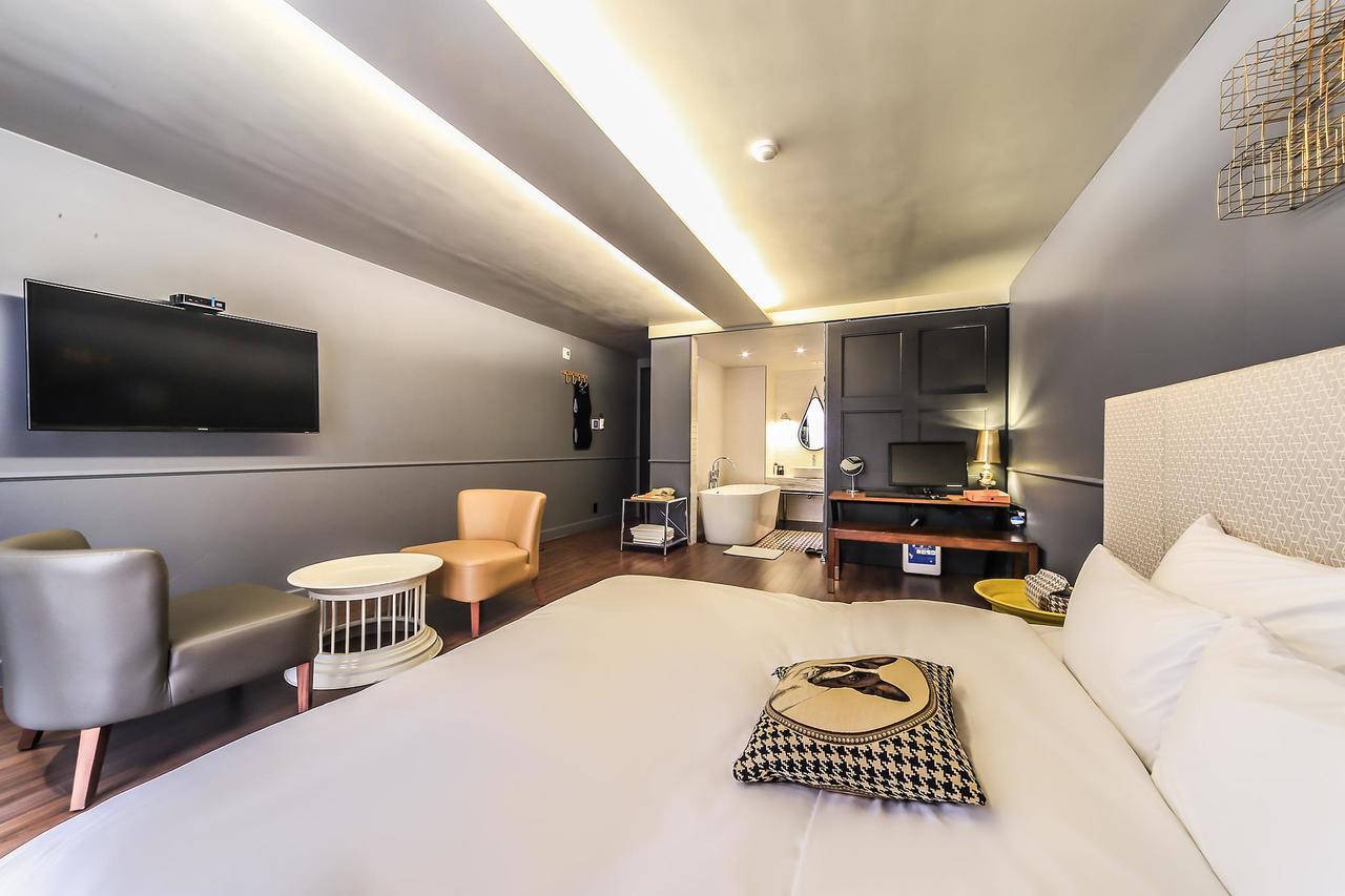 The Hound Hotel Busan