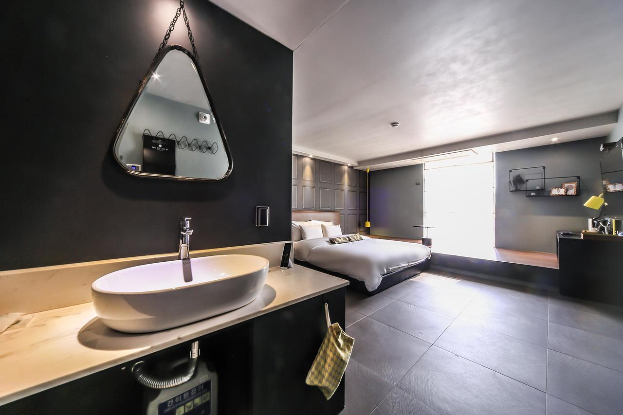 The Hound Hotel