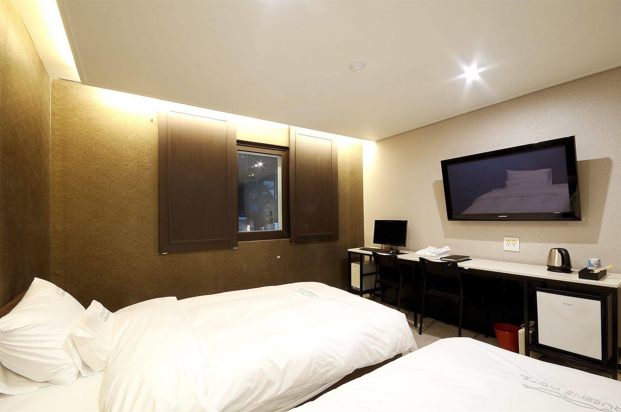 Queens Seomyeon 3* Busan