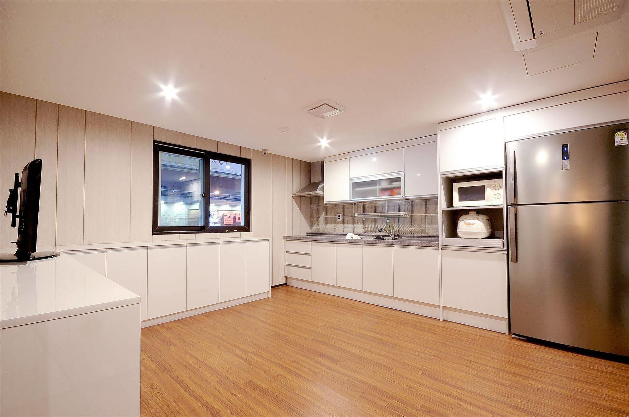 Queens Seomyeon 3* Busan