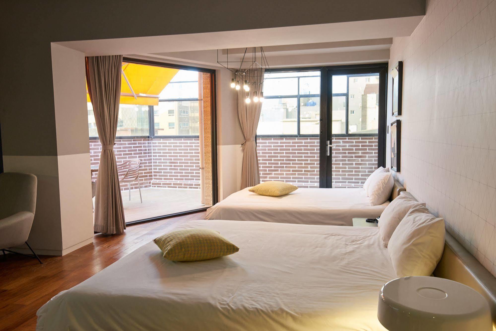 Seomyeon Hound 1st Street 3* Busan
