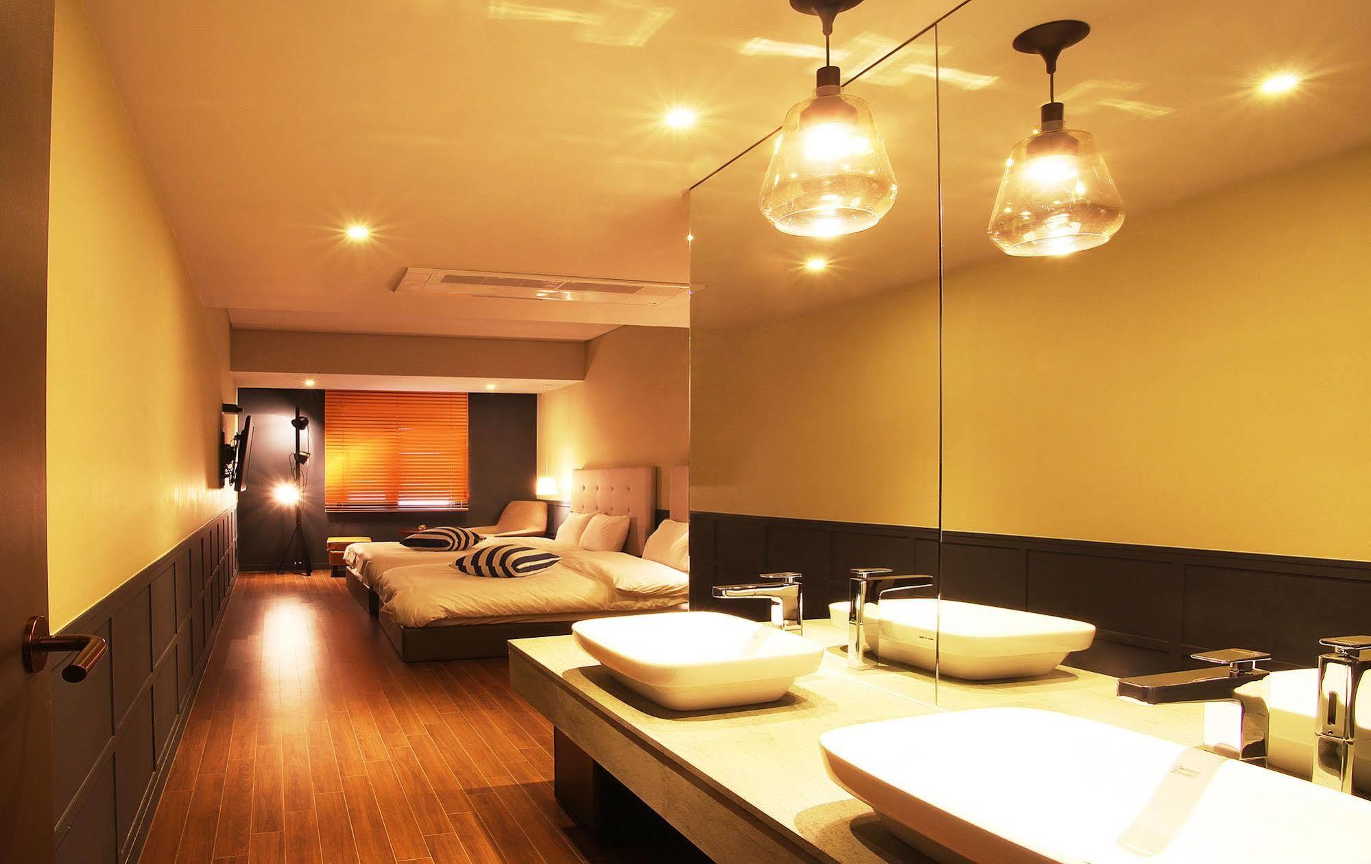 Seomyeon Hound 1st Street Hotel Busan
