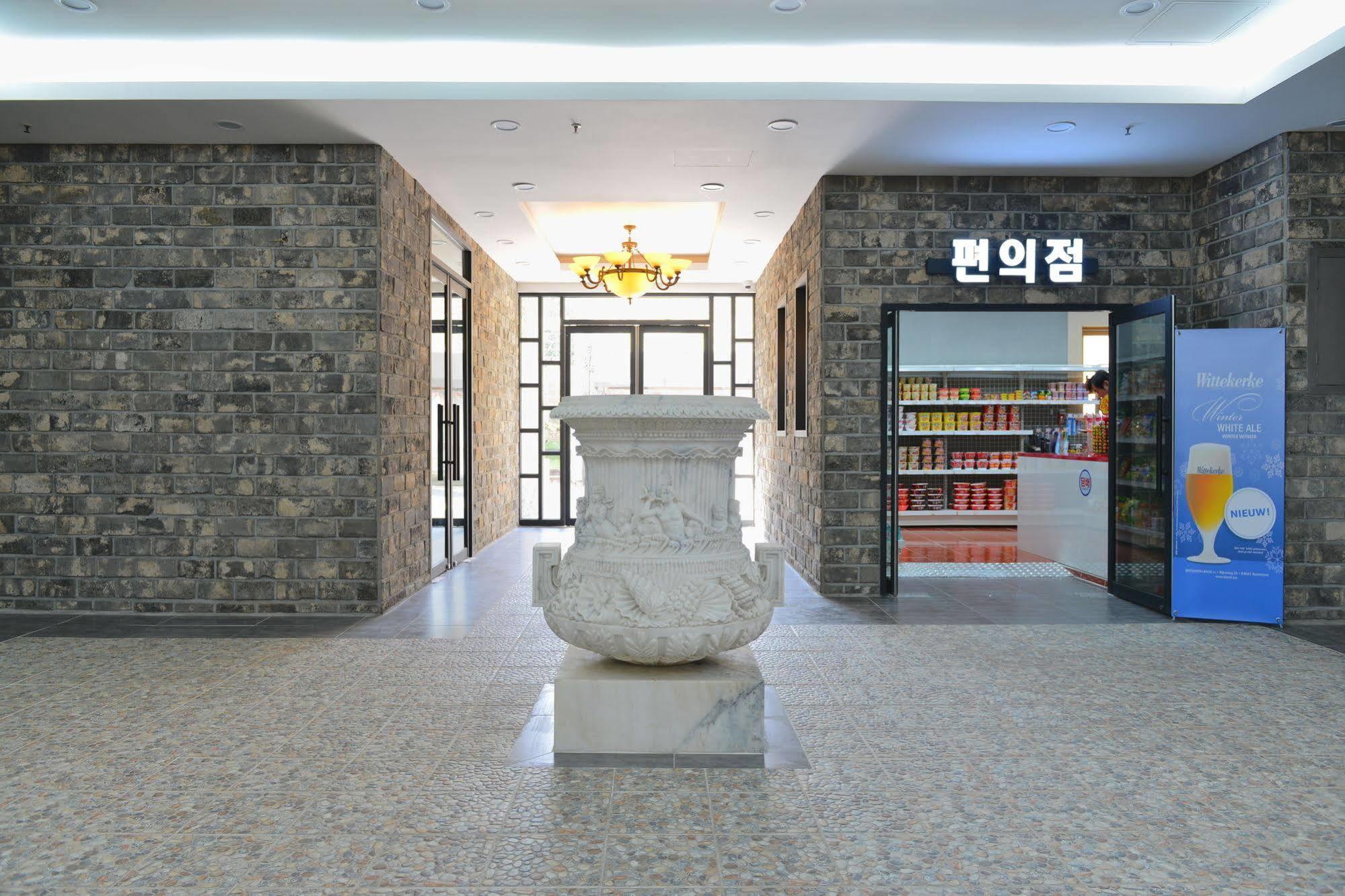 Dawn Hotel 3*