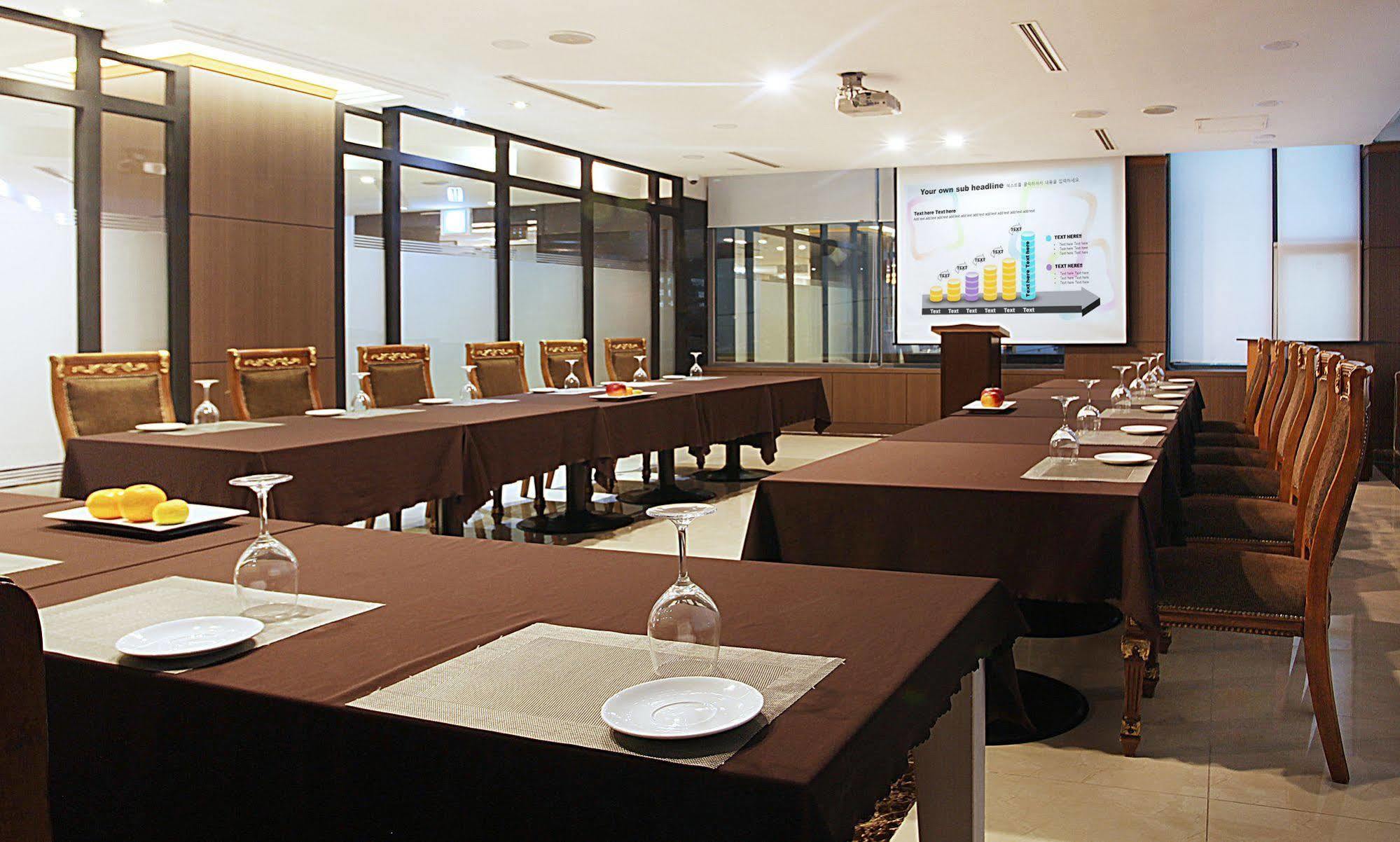 Dawn Hotel