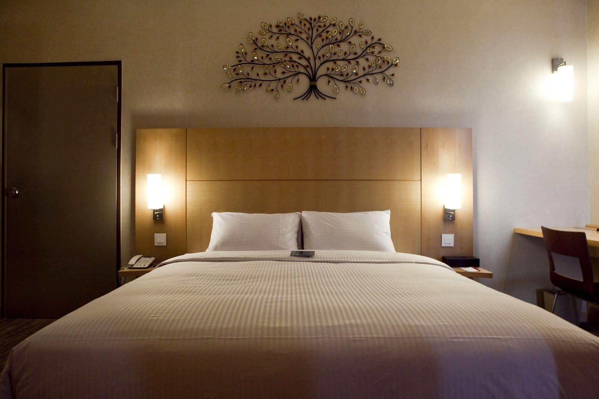 Ibis Ambassador Centre Hotel Busan