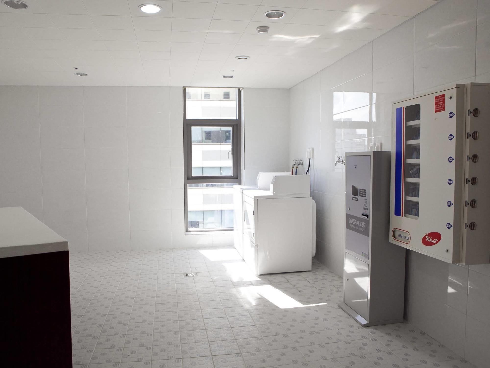 Ibis Ambassador Centre Hotel 3*