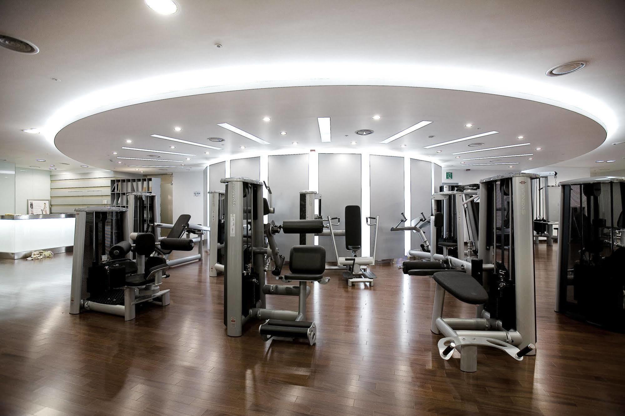 Aqua Palace Hotel 4*